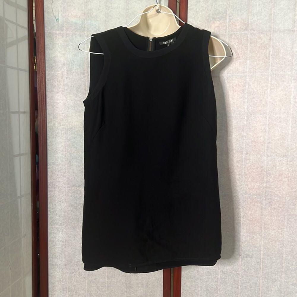 NIC+ZOE SLEEVELESS BLACK SPLIT HEM BLOUSE SIZE S